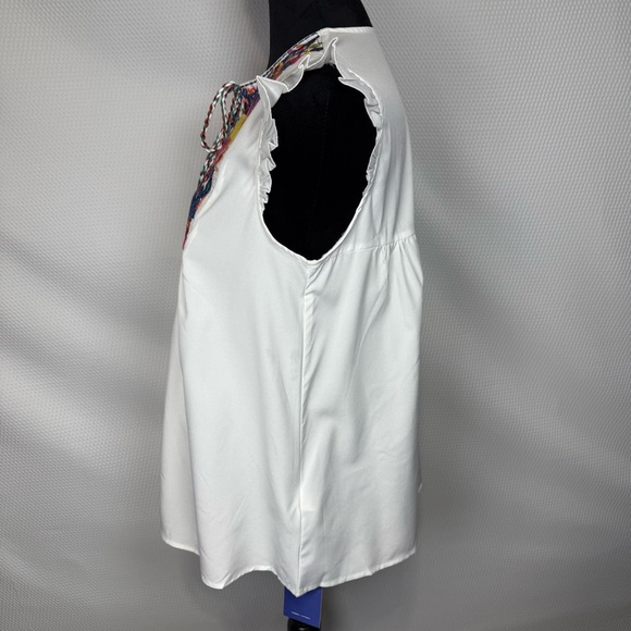 NWT Floerns Embroidered White Babydoll Style Sleeveless Top Colorful Accents - Picture 2 of 11